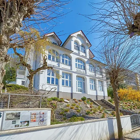 Li - 01 Herzmuschel Villa Sellin (Rugen)